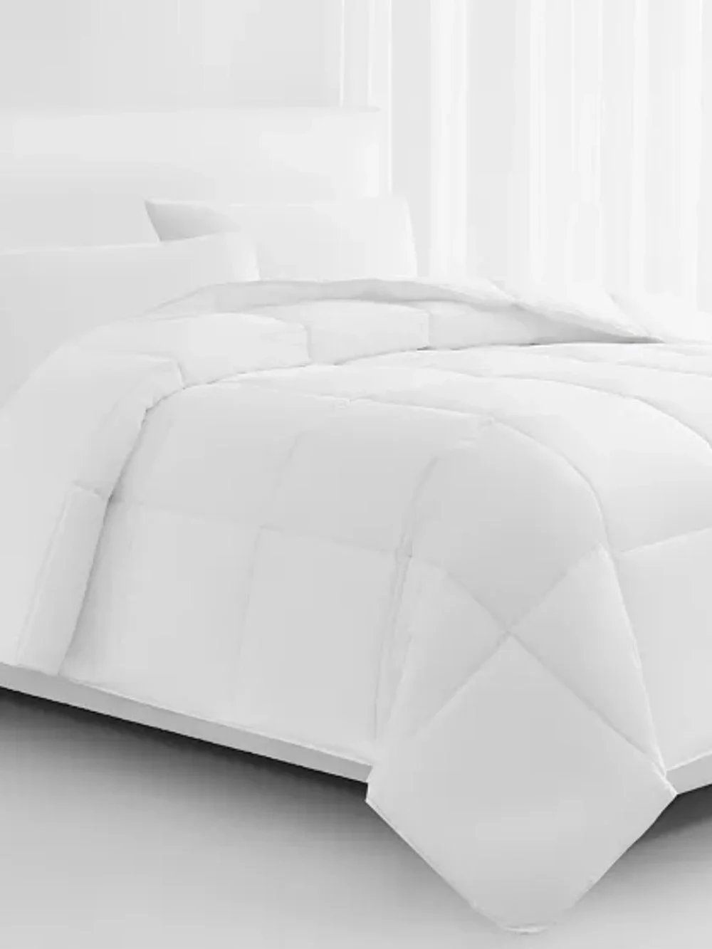 Ralph Lauren White Quilted Down-Alternative Comforter